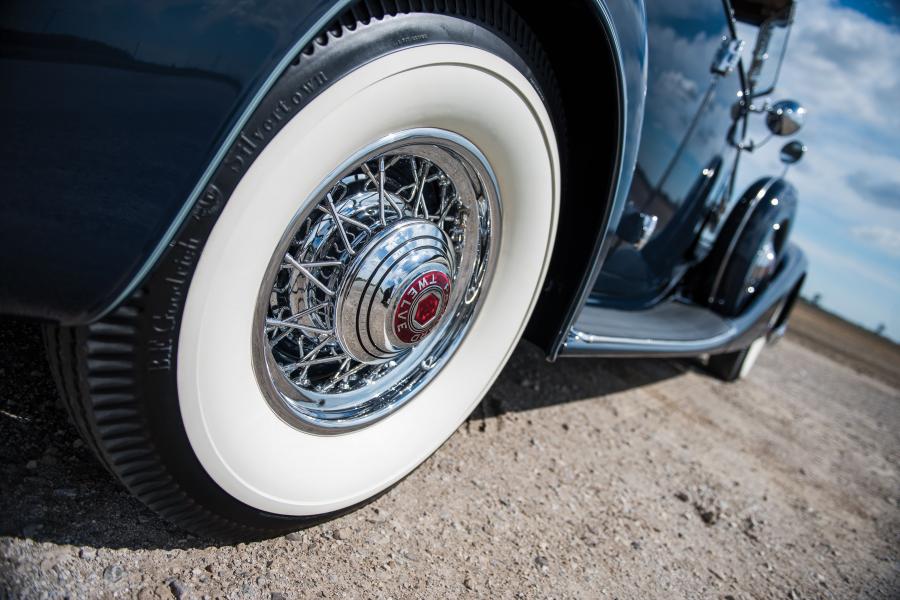 Колеса Packard Twelve Sport Phaeton 1936 года  (фото 18 из 35)